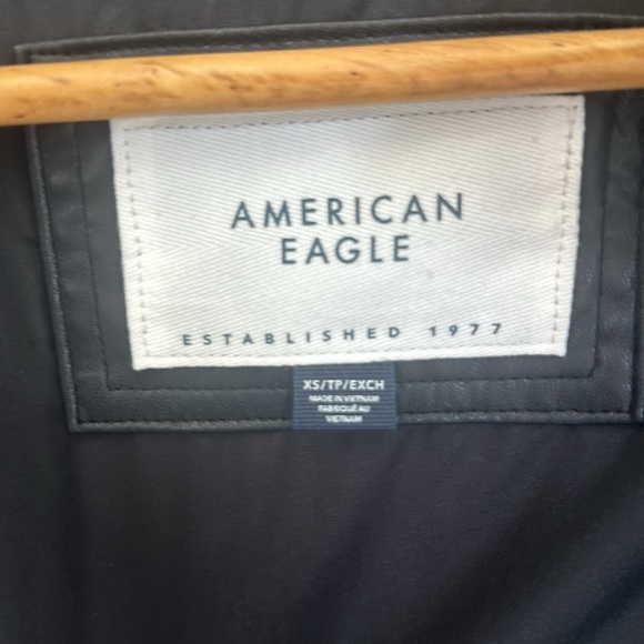 American eagle puff jacket - Picture 2 of 3